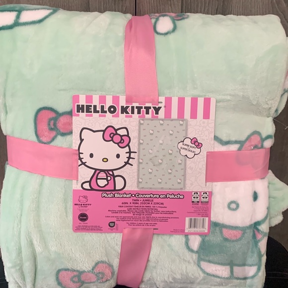 Hello Kitty Other - New Hello Kitty Seafoam Green Mushroom & Bows 60 x 90 Plush Twin Soft Blanket